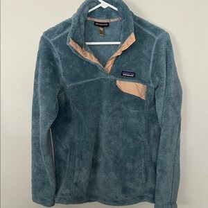 Patagonia Teal and Tan Fleece Jacket women’s Sz Medium